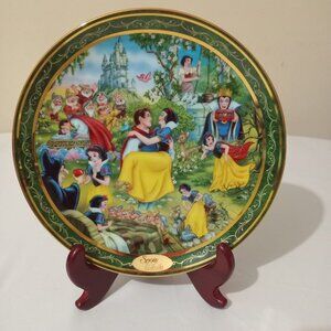 Disney Snow White Ever After Porcelain Plate